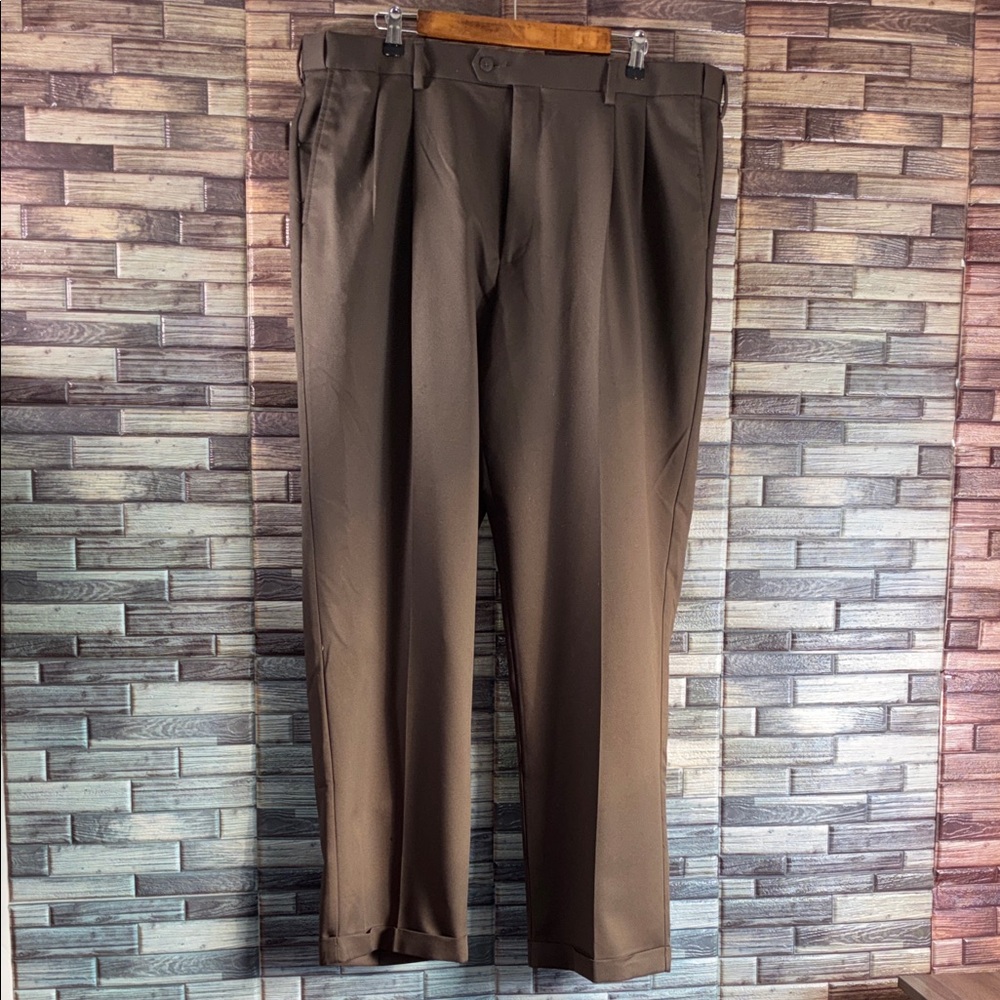 Men's Brown Savane 40/32 Dress Pants EUC